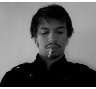 Autre artiste rennais présent lors de cette release party, le jeune producteur Pierre Picot aka Fanboy ne s&#39;est mis à l&#39;électro que depuis peu mais s&#39;est ... - Kogura-Mustache