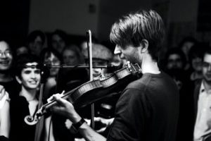 Owen Pallett et son violon