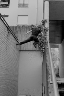 PARKOUR Passez Outre by Swan