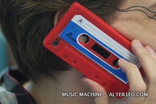 2015-02-music-machine-alter1fo